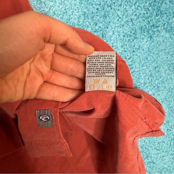 Vintage Quiksilver Mens L Short sleeve Shirt Terracotta Y2K  Beachwear - Picture 8 of 15